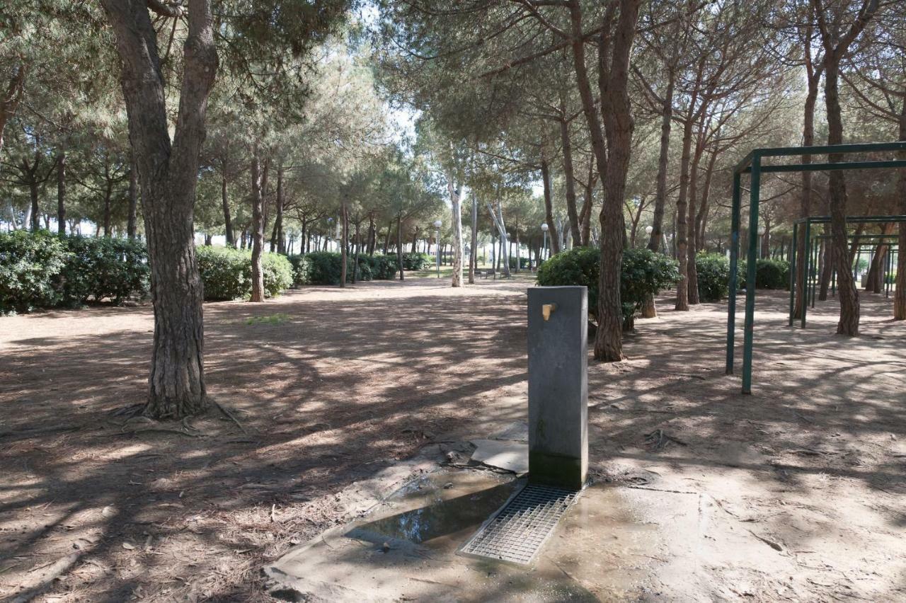 Апартаменты Basic Platja Барселона Экстерьер фото